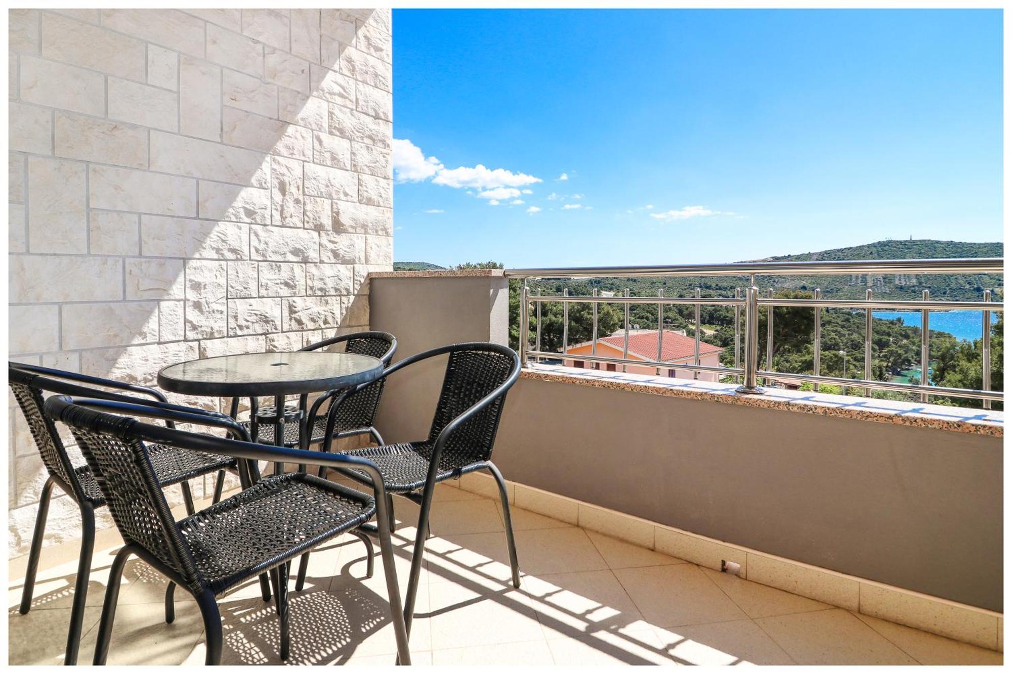 M&Z Apartmani Primošten Esterno foto